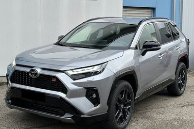 Toyota RAV4 GR Sport 2.5 Hybrid Dynamic Force