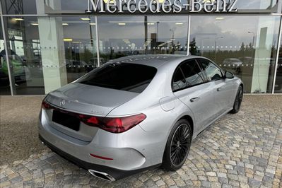 Mercedes Klasa E 220 d  4-Matic AMG