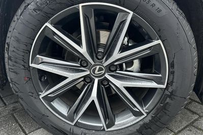 Lexus LBX Cool 1.5 Hybrid