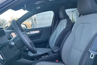 Volvo XC40 B4 Plus Black Edition aut
