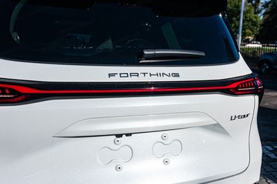 Forthing U-Tour 1.5 DVVT GDI HEV E-CVT