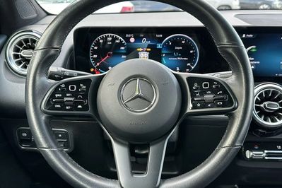 Mercedes GLB 200