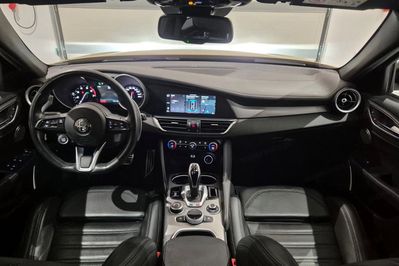 Alfa Romeo Giulia 2.0 Turbo Veloce Q4 aut