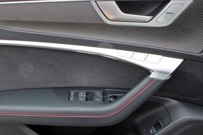 Audi A6 RS6 TFSI quattro Performance