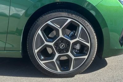 Opel Astra Ultimate  1.2 Turbo eDCT6 mHEV