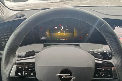 Opel Astra 1.2 T Elegance S&S