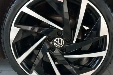 Volkswagen Arteon 2.0 TSI R-Line DSG