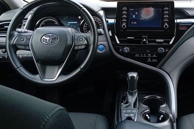 Toyota Camry 2.5 Hybrid Comfort