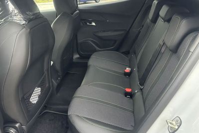 Peugeot 2008 GT e-DCS 1.2 mHEV