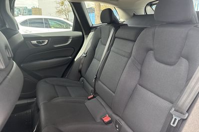 Volvo XC60 B4 B Momentum Pro