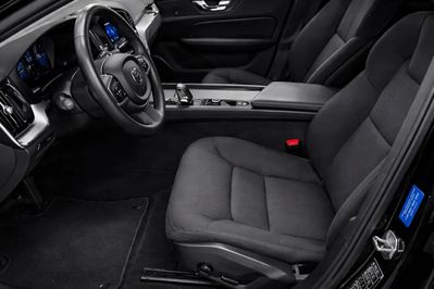 Volvo V60 B4 B Momentum Pro