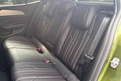 Peugeot 408 GT Exclusive S&S e-DCS6 1.2 PureTech mHEV