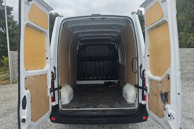 Renault Master L2H2
