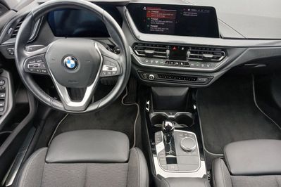 BMW Seria 1 120i Sport Line