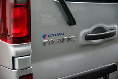 Renault Trafic Kombi L2H1 AT9