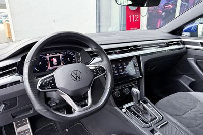 Volkswagen Arteon 2.0 TSI R-Line DSG