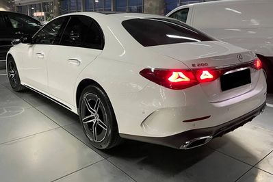 Mercedes Klasa E 200 4-Matic AMG