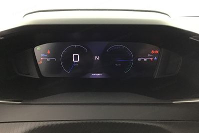 Peugeot 208 ALLURE 1.2 mHEV e-DCS6