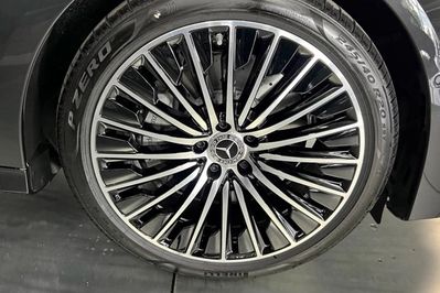 Mercedes Klasa E 220 d  4-Matic AMG