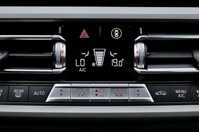 BMW Seria 3 318d Sport Line