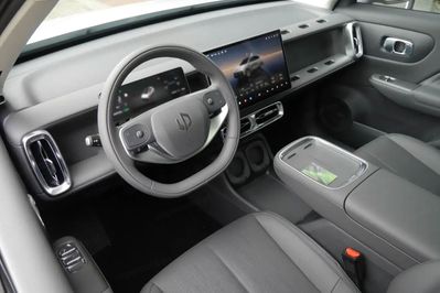Leapmotor B10 Design Hybrid EV 18,8 kWh