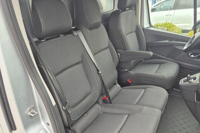 Renault Trafic dCi L2H1 Extra AT9
