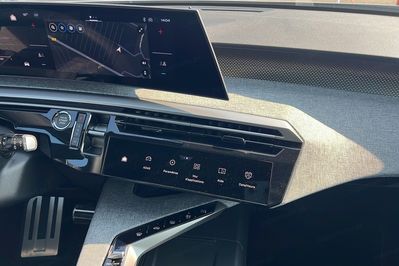 Peugeot 5008 GT 1.2 mHEV e-DCS6