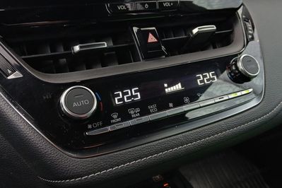 Toyota Corolla 1.8 Hybrid Style