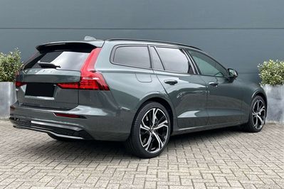 Volvo V60 B4 Ultra Dark