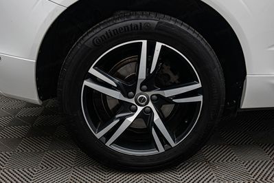 Volvo XC60 D4 R-Design