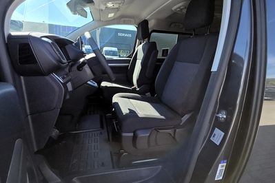 Peugeot Traveller Long L2H1 Business EAT8