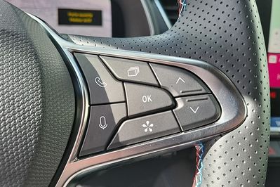 Renault Captur Esprit Alpine 1.8 E-Tech Hybrid AT