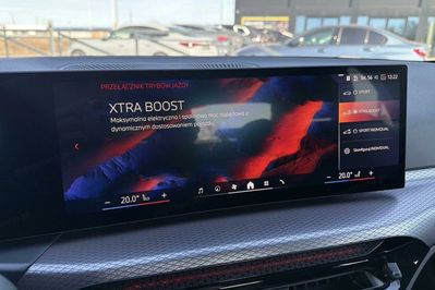 BMW Seria 3 330e xDrive M Sport
