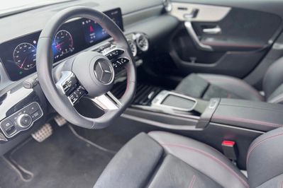 Mercedes Klasa A 220 d AMG Line 8G-DCT
