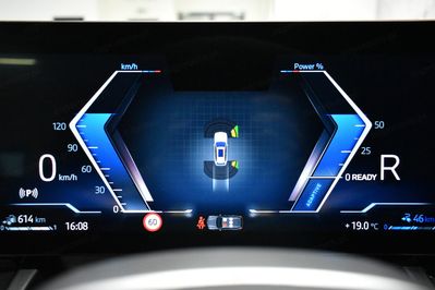 BMW Seria 5 530e xDrive PHEV M Sport aut