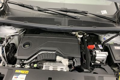 Peugeot 3008 GT 1.2 mHEV e-DCS6