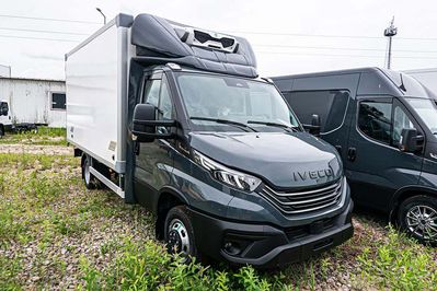 Iveco Daily 50C18HA8Z Hi Matic Kontener Izoterma + Winda