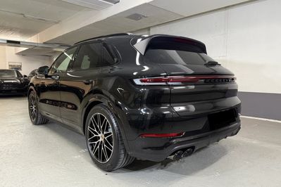 Porsche Cayenne E-Hybrid Black Edition