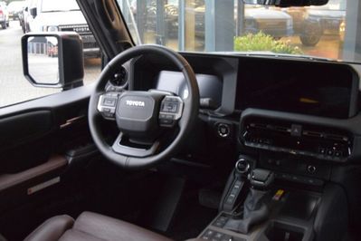 Toyota Land Cruiser Executive 2.8 MHEV