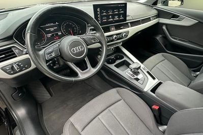 Audi A4 30 TDI mHEV S tronic