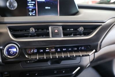 Lexus UX 2.0