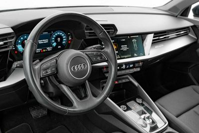 Audi A3 35 TFSI mHEV S tronic