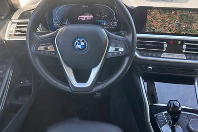 BMW Seria 3 320E Xdrive Sport Line