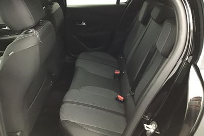 Peugeot 208 ALLURE 1.2 mHEV e-DCS6