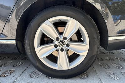 Volkswagen Passat Elegance 2.0 TSI  DSG