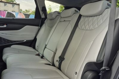 Hyundai Santa Fe 1.6 t-Gdi Hev Platinum 4WD