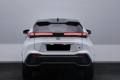 Toyota C-HR GR Sport 2.0 Hybrid Dynamic Force Plug-in