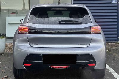 Peugeot 208 Allure e-DCS6  1.2 mHEV