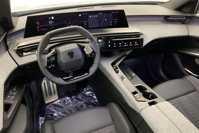 Peugeot 3008 GT 1.2 mHEV e-DCS6