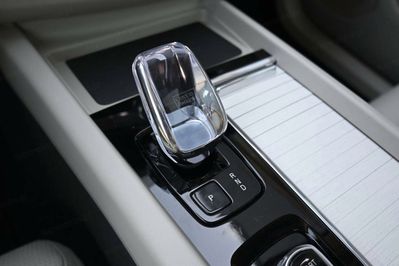 Volvo XC60 B5 AWD Plus Dark